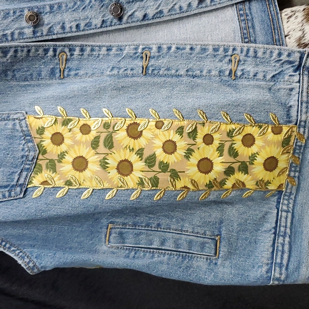 Custom designed jacket - Picture 2 of 4